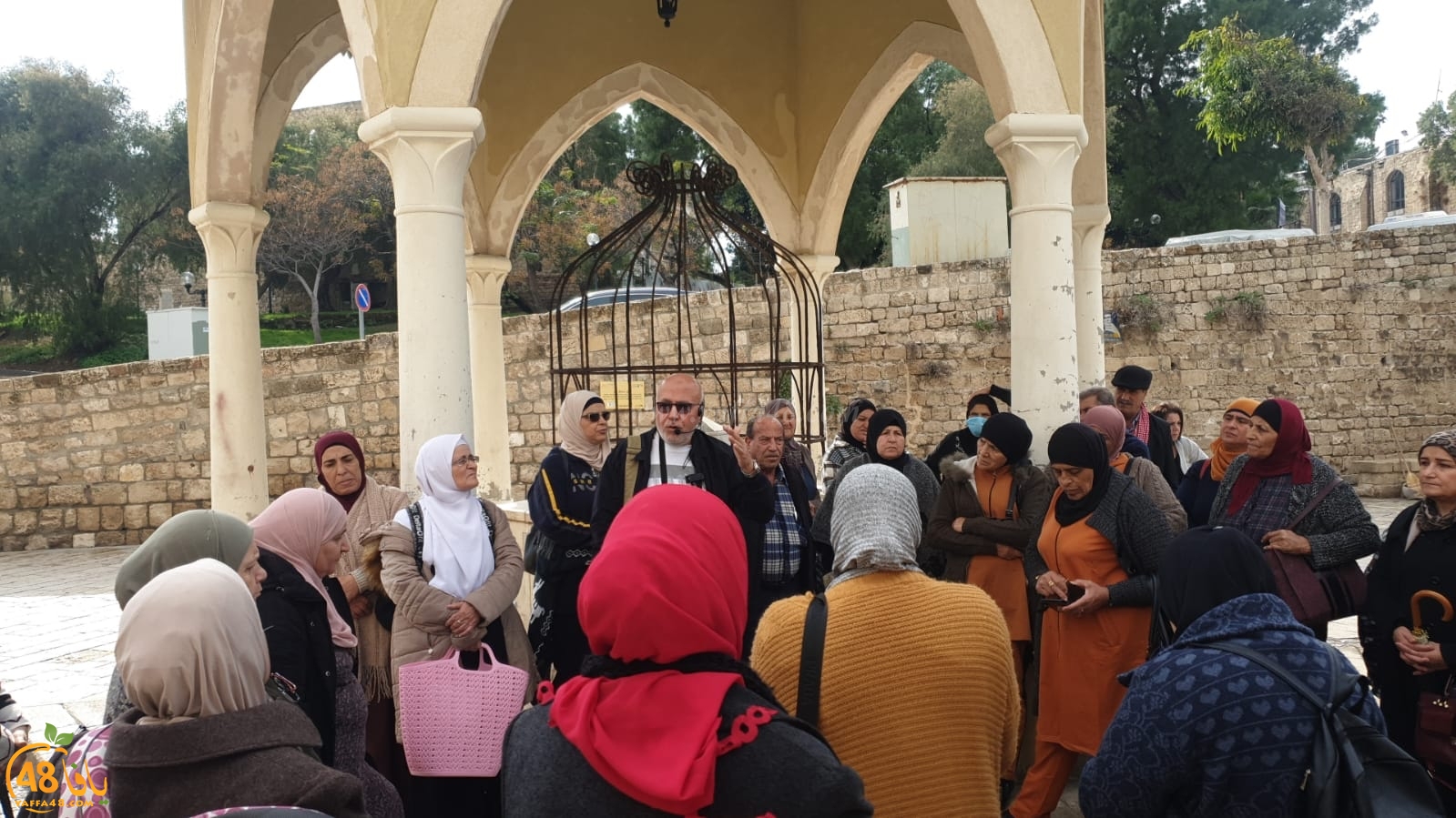 النادي الذهبي في قرية البعنة يزور مدينة يافا ومعالمها التاريخية